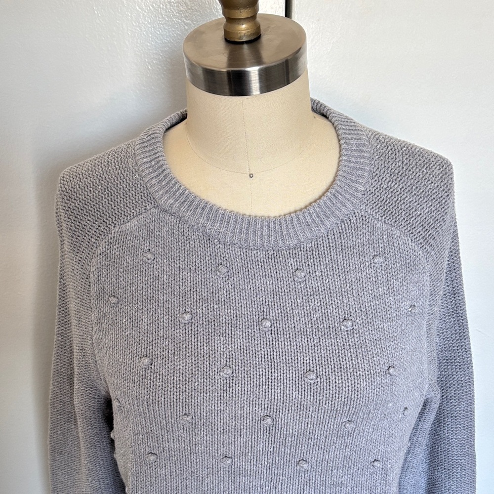 Old Navy Light Gray Sweater Dot Detail Size M